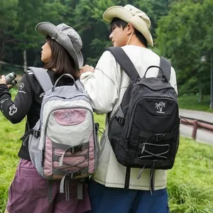 Großer robuster Wanderrucksack für Outdoor-Camping und den täglichen Gebrauch von Schülern