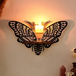 Mensola da parete in legno a forma di falena con candeliere per decoro Halloween