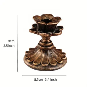 Candelabro vintage en forma de flor con medidas: 9cm de alto y 8,7cm de ancho.