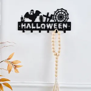 Schwarzer Metall Halloween Wandhaken Schlüsselhalter mit Spukgeist Spinnennetz Deko