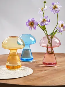 Vase en verre de couleur unie forme champignon style minimaliste deco bureau details