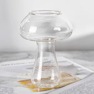Creative mushroom-shaped clear glass cocktail cup for juices and drinks
