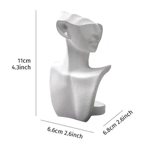 Dimensioni dettagliate della scultura a busto in resina bianca astratta