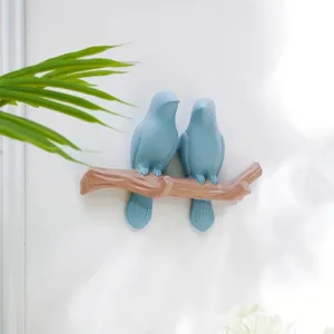 Gancho decorativo de pared de estilo nórdico creativo con dos pájaros azules en una rama