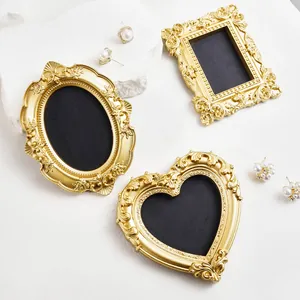 Mini Vintage Gold Relief Photo Frame Fridge Magnet Resin Baroque Decorative Frame DIY Photo Display Photography Prop Home Decor