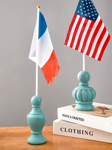 Detalle de los soportes para banderas de escritorio de estilo europeo en forma de calabaza azul