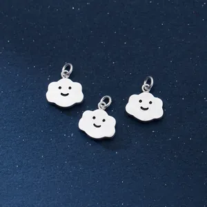 Pendentif en argent sterling S925 en forme de nuage avec finition brossée et motif smiley