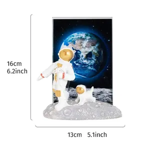 Visualizzazione dettagliata delle dimensioni della cornice astronauta con altezza e larghezza