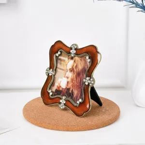 Antique Red Square Rhinestone Metal Photo Frame Tabletop Ornament European Classical Style Desktop Picture Frame Home Decor