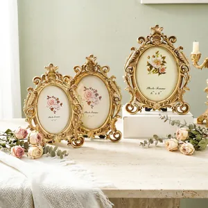 Vintage European Baroque Carved Oval Photo Frame Resin Ornate Embossed Tabletop Picture Frame Luxury Antique Desktop Decor