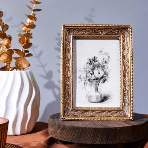 Vintage European Carved Resin Photo Frame Antique Bronze Relief Floral Vine Decorative Picture Frame For Home Decor Props