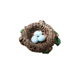 Miniatur Harz Vogelnest mit gesprenkelten blauen Eiern, ideal für Sukkulenten und Dekoration.