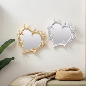 Specchio Decorativo in Resina a Forma di Cuore Stile Europeo Oro Argento Cornice a Fiamma Specchio da Parete Arte Casa