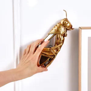 Décoration murale créative sauterelle dorée en résine avec miroir pour maison décoration