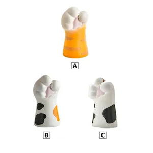 Décorations de bureau mignonnes en résine patte de chat en trois styles différents maison