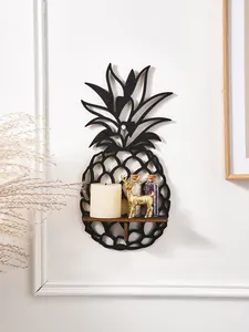 Étagère murale en bois en forme d'ananas noir ajouré avec accessoires déco