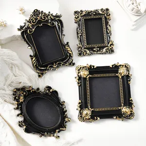 Mini European Vintage Resin Magnetic Photo Frame Baroque Relief Black Gold DIY Wall Decor Photography Props Home Accessories