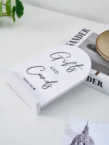Targa di matrimonio in schiuma PVC a forma di arco per carte e regali