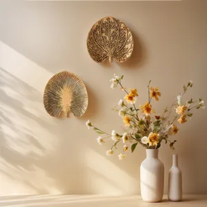 Set de décoration murale créative en feuilles de résine dorée pour style tropical