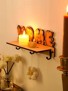 Estante de pared de madera con forma de animal y ganchos para decoración cálida de dormitorio