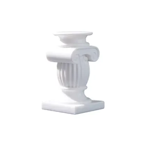 Figura en miniatura de columna romana jónica blanca para fotografía y decoración