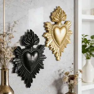 Vintage gothisch Sacred Heart wanddecoratie van hars in goud en zwart voor woonhuis interieur