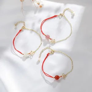 Handgemachtes Chinesisches Knoten Rotes Seil Armband Für Damen Nischendesign Goldkette Kristallperlen Verstellbares Gewebtes Armband Schmuck Erdbeerquarz Achat Mondstein