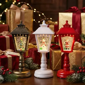 Lot de 3 lanternes de Noël à globe d'eau avec motifs Père Noël, Bonhomme de neige et Sapin.