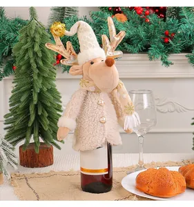 Plüsch-Rentier-Weinflaschenhülle mit goldenem Geweih für festliche Weihnachtsdeko