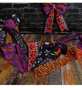 Vista detallada de cintas de Halloween variadas con motivos de calabazas