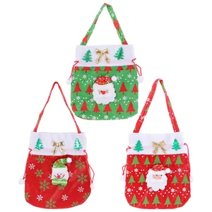 Weihnachts-Geschenkbeutel mit Kordelzug und Weihnachtsmann-Applikationen für Süßes
