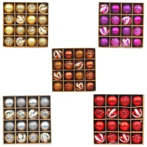 Juegos de 16 bolas de Navidad en 5 colores con acabados brillantes y mates elegantes