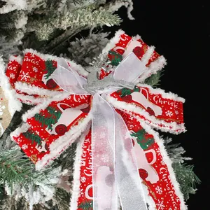 Fiocco fatto a mano per albero di Natale con renna argentata e nastro rosso festivo