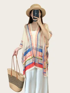 Chale bohemio estampado transparente para verano, protección solar ligera y fina.