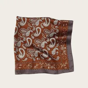 Foulard quadrato in seta vintage con motivo paisley marrone e grigio da donna