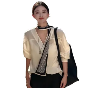 Élégante écharpe longue à rayures noires et blanches pour femmes, accessoire de mode