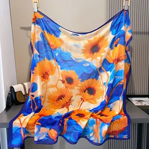 Gran pañuelo cuadrado de seda con estampado de pintura al óleo de girasoles azules y naranjas