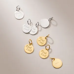 Ciondoli rotondi in argento sterling S925 con incisione Good Luck, argento e oro.