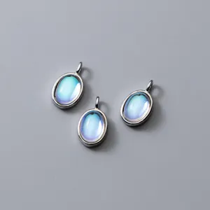Elegante S925 versilberte ovale blaue Mondstein-Anhänger für DIY-Schmuckherstellung