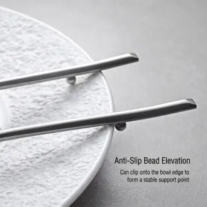 Close-up of 304 stainless steel serving utensil with anti-slip bead for stable support.