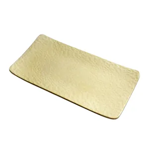 Plato rectangular para snacks de acero inox 304 con textura martillada dorada estilo industrial