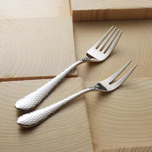 Premium 304 stainless steel dinner and dessert fork set with hammered texture handle