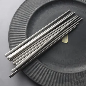 Vintage Industriestil 304 Edelstahl Quadratische Essstäbchen Rutschfest Schneeflocken Prozess Metall Geschirr Für Restaurant Hotel