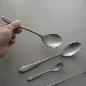 Ensemble de cuillères en acier inoxydable de style vintage pour soupe dessert et café