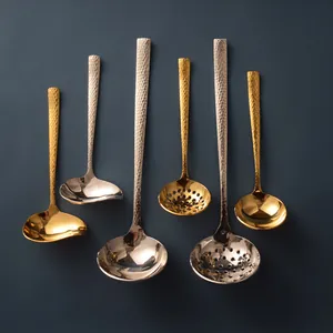 Set aus 304 Edelstahl-Schöpfkellen und Sieben mit eleganten Hammerschlaggriffen