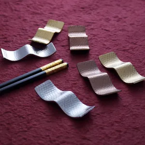 Premium hammered 304 stainless steel chopstick rests set with elegant wave design