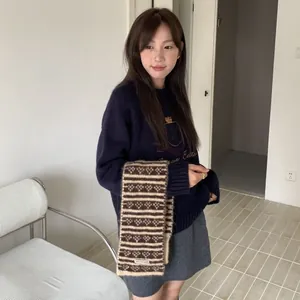 Écharpe en laine tricotée Fair Isle vintage avec motif cœur pour l'hiver chaud