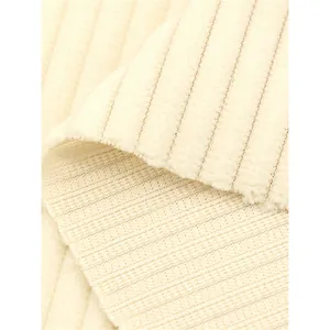 Weicher cremefarbener 4,5-Streifen-Cordstoff für DIY-Kleidung und Sofa-Dekokissen.