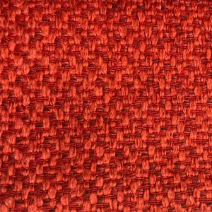 Detalle macro de tela de lino tejida roja gruesa con textura duradera para tapizar sofás
