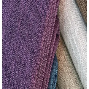 Gros plan détaillé d'échantillons de tissu en lin à texture flammée en divers coloris